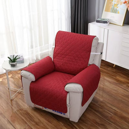 Protection canapé rouge vide sur fauteuil d'appoint ou inclinable blanc 