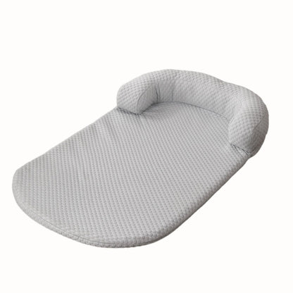 Tapis rafraichissant Chien gris vide sur fond blanc